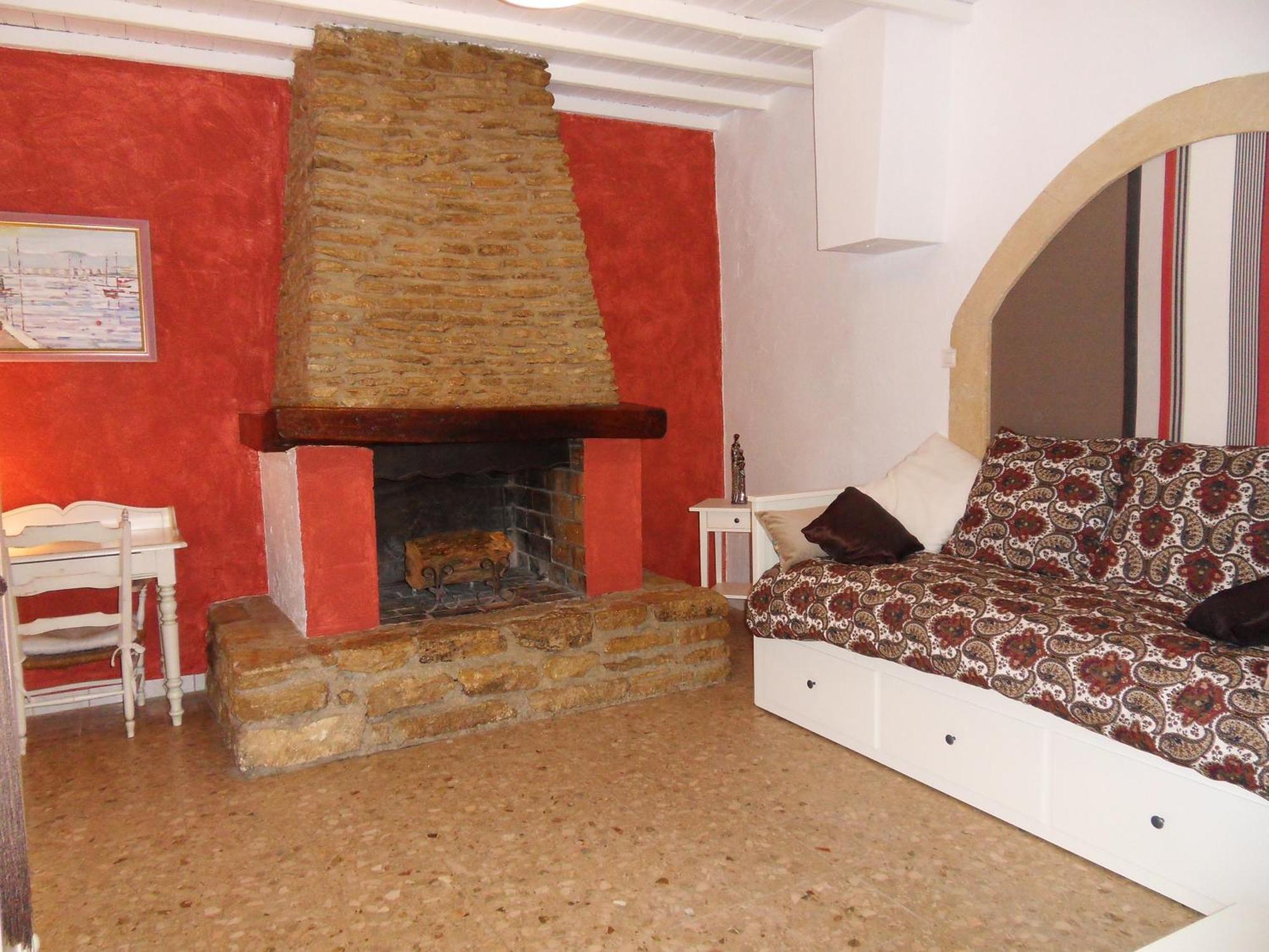 Le Jardin D'Ivana Chambres D'Hotes B&B Avec Piscine Chauffee Oppede Exterior photo