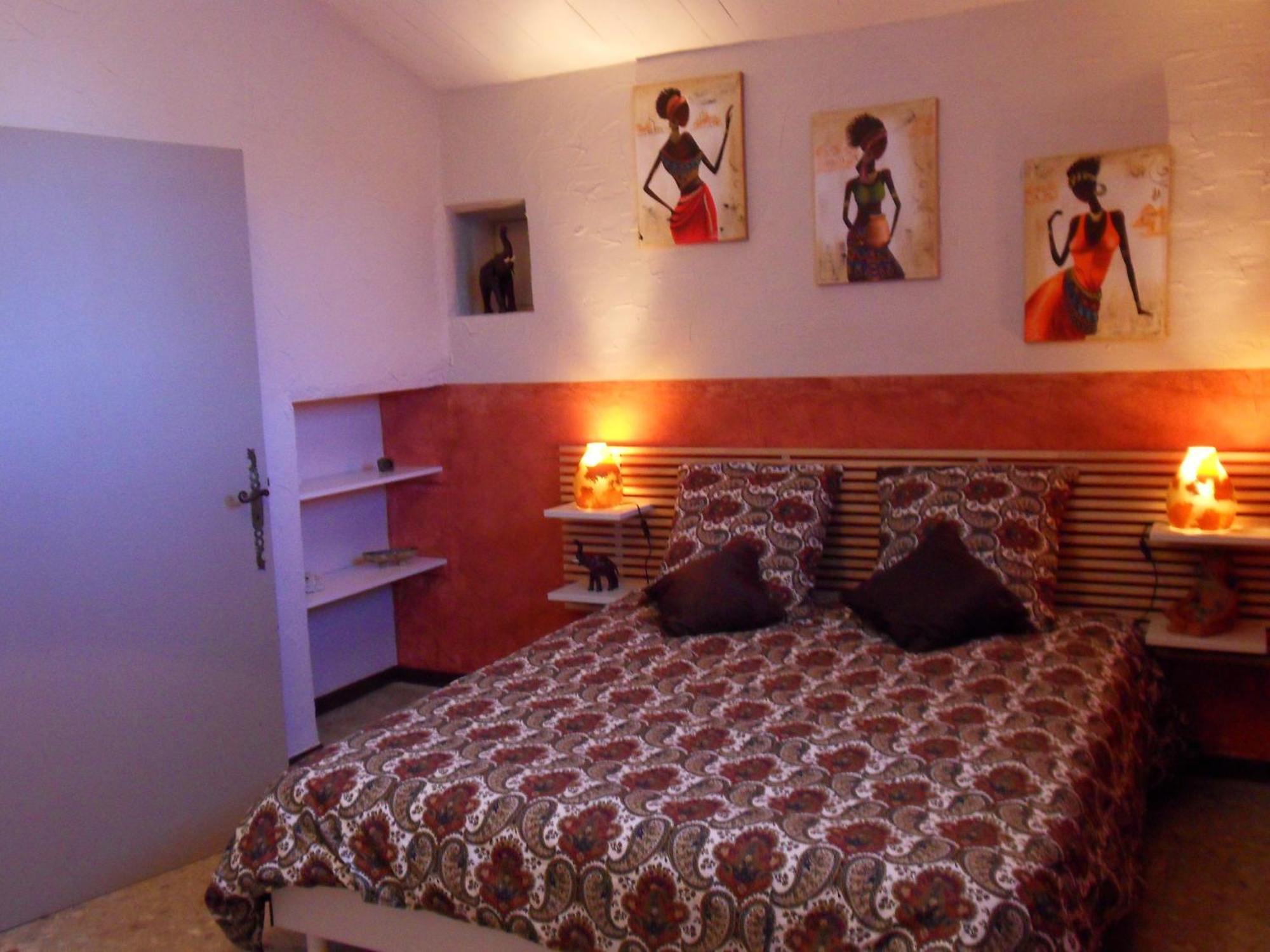 Le Jardin D'Ivana Chambres D'Hotes B&B Avec Piscine Chauffee Oppede Exterior photo
