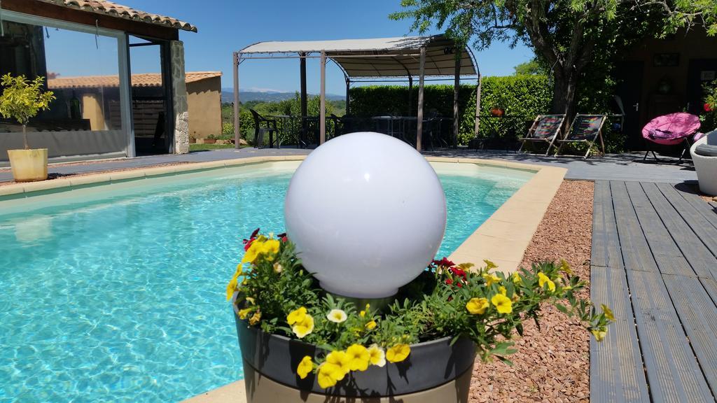 Le Jardin D'Ivana Chambres D'Hotes B&B Avec Piscine Chauffee Oppede Exterior photo